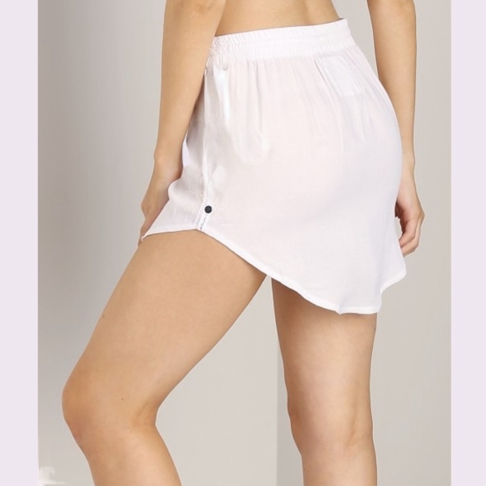 NWT ONE by ONE TEASPOON Vagabond Skirt in white size XS